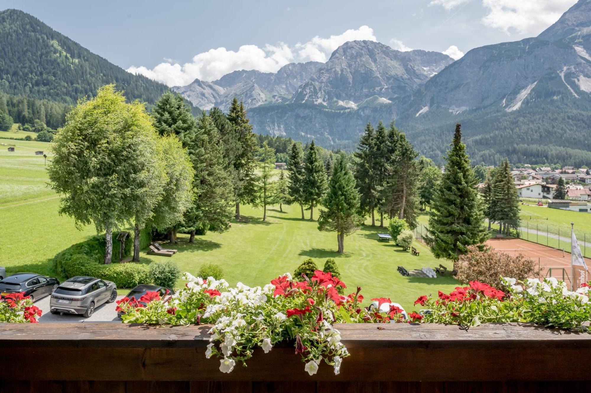 Wellness & Sporthotel Alpenhof Ehrwald Extérieur photo