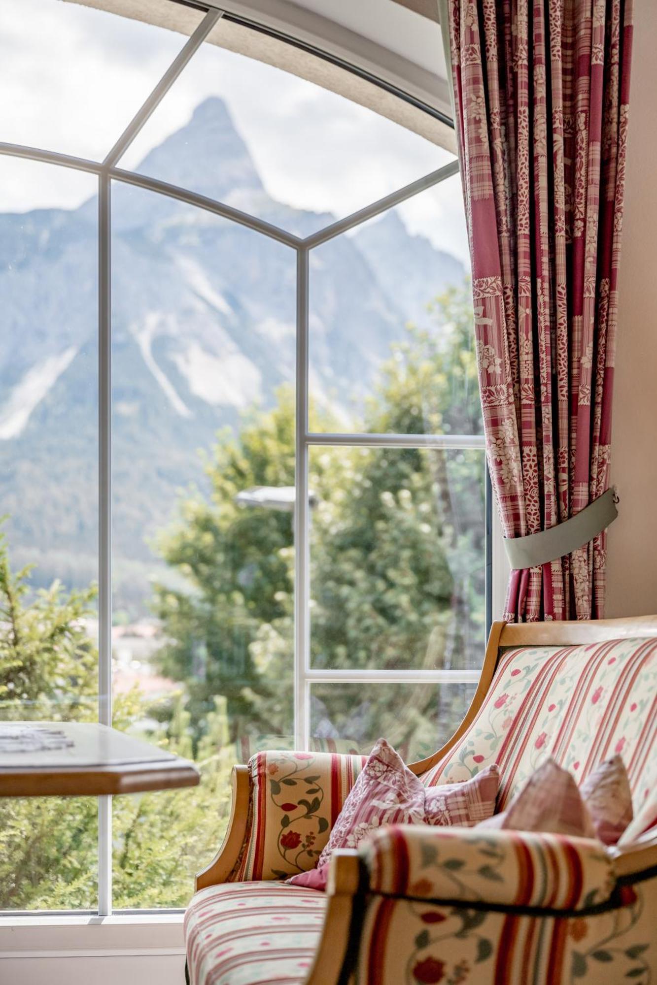 Wellness & Sporthotel Alpenhof Ehrwald Extérieur photo